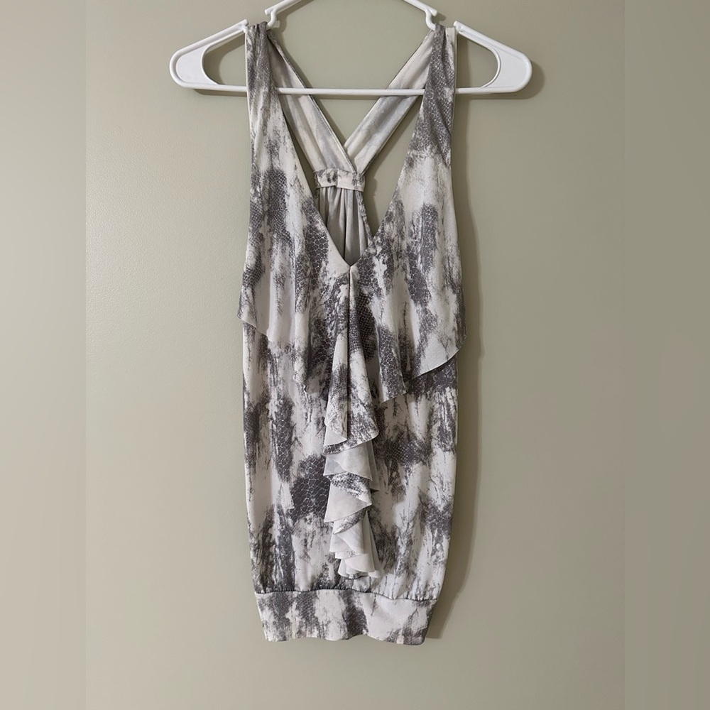 Maurices Gray and White Sleeveless Blouse
